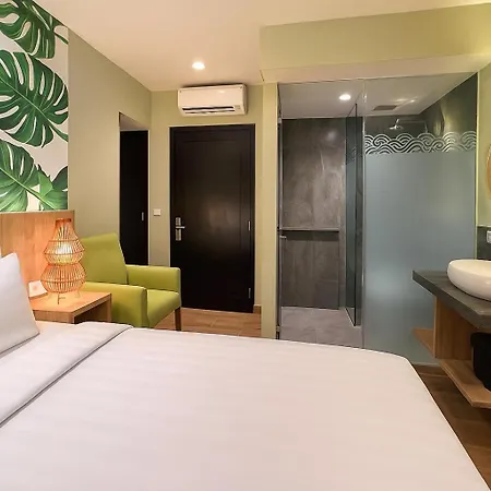 Shinta Guesthouse Malang Exterior photo